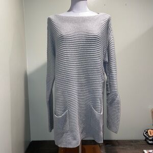 NWOT Vince Camuto Gray Sweater
